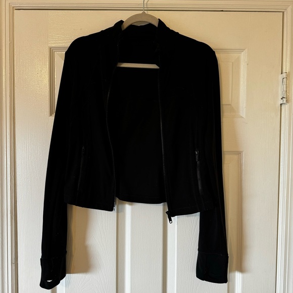 Lululemon Define Jacket 🖤 - Picture 3 of 7